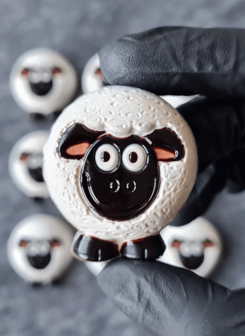 Eid Moo-Barak chocolate sheep filled with caramel